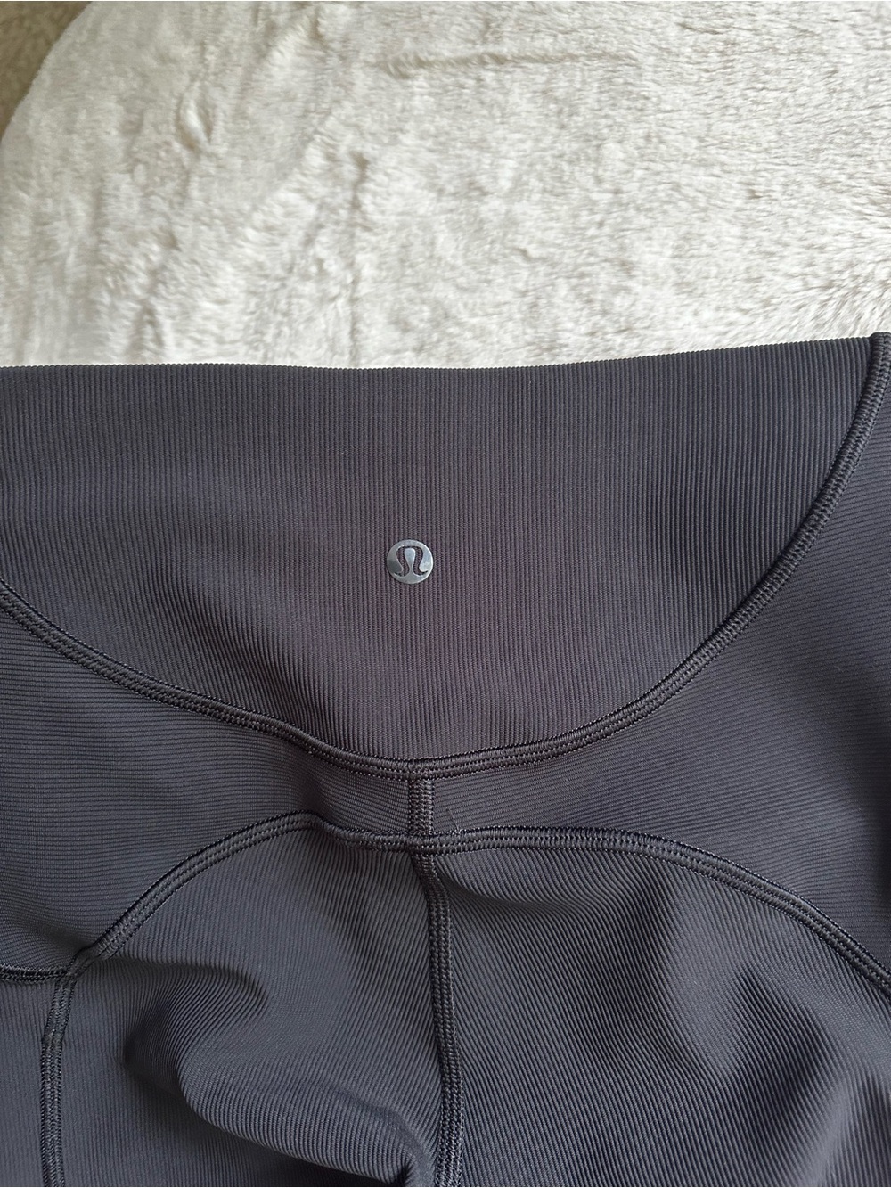 Lululemon Ribbed Contoured High Rise Crop - Picture 9 of 11